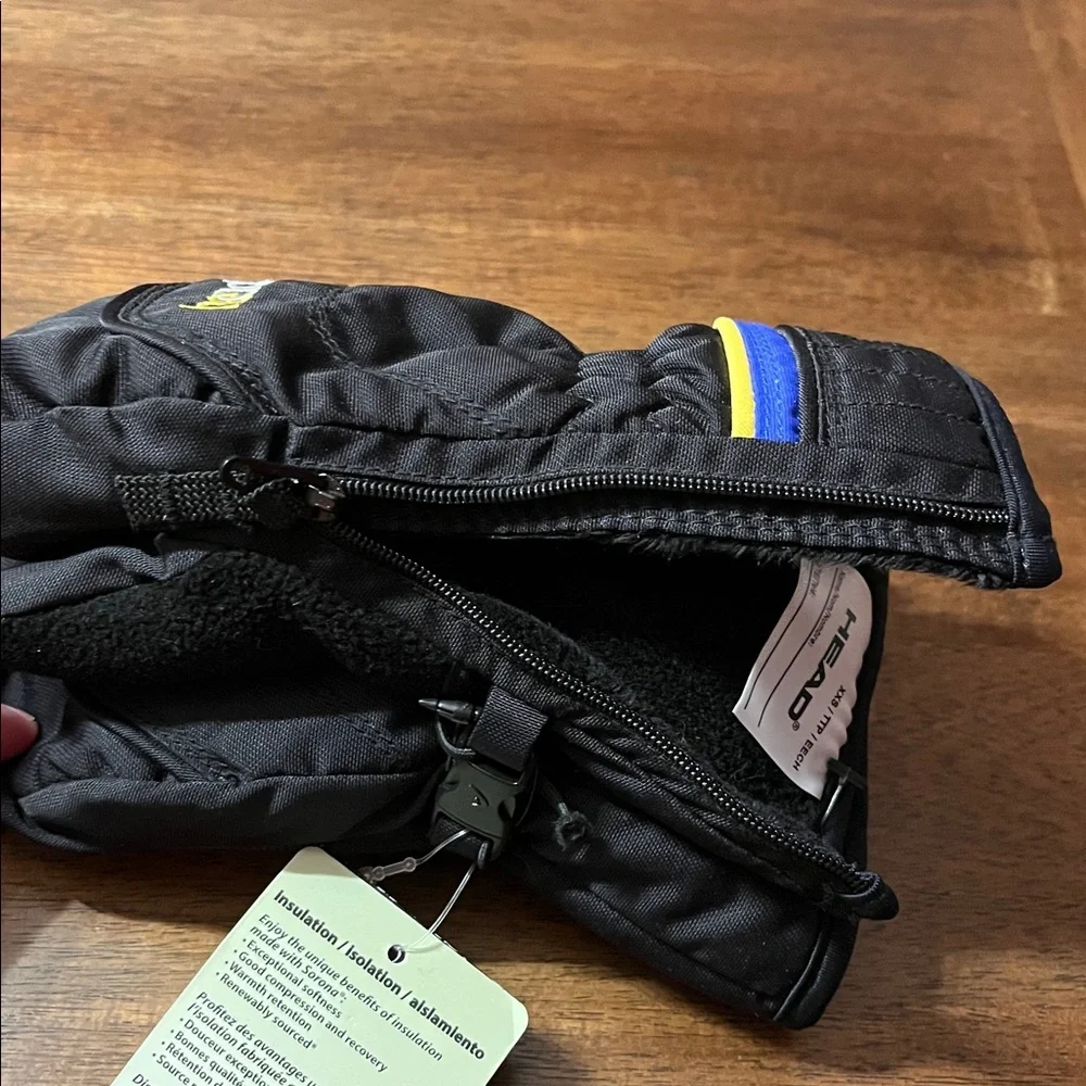 New Head Toddler mittens w/zip size xxs
